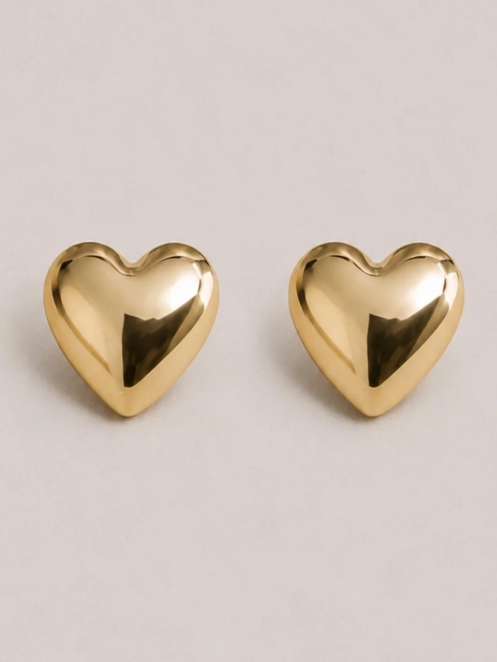 New! Gold Heart Statement Earrings NWOT 4023